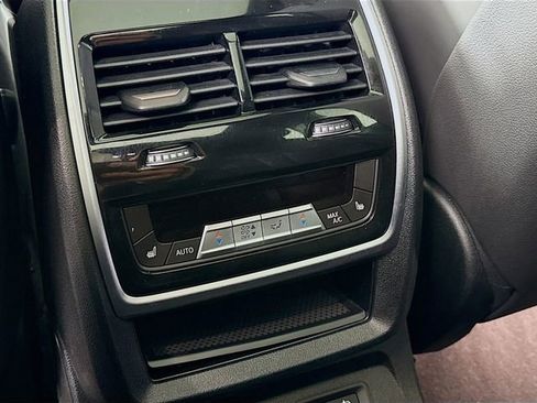 Used 2021 BMW ALPINA XB7 ALPINA XB7 image 28