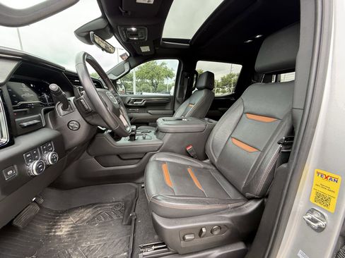 Used 2022 GMC Sierra 1500 AT4 w/ AT4 Premium Package AWD/4WD image 28