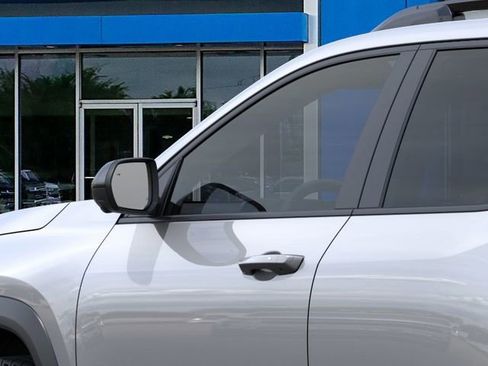 New 2026 Chevrolet Equinox LT image 12