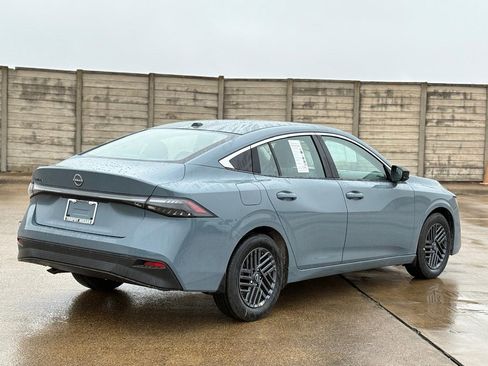 New 2026 Nissan Sentra SV image 7