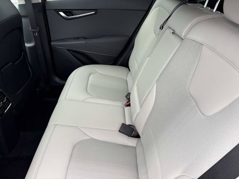 New 2026 Kia Niro EX FWD image 17