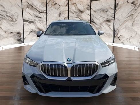 Used 2024 BMW 540i xDrive w/ M Sport Package AWD/4WD image 3