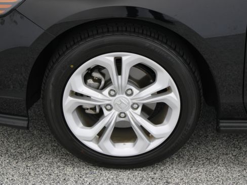 Used 2025 Honda Accord LX image 11