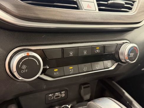 Used 2024 Nissan Altima 2.5 SV FWD image 21