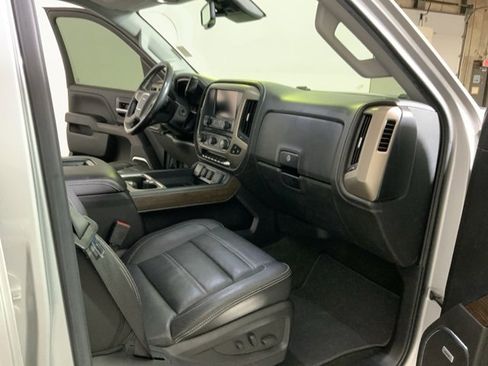 Used 2018 GMC Sierra 2500 Denali image 25