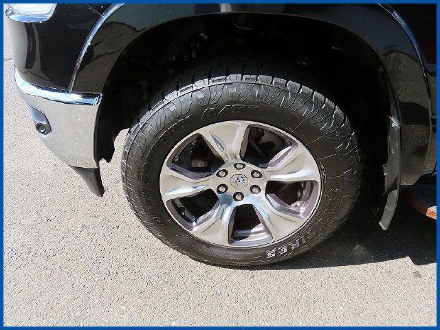 Used 2023 RAM 1500 Laramie AWD/4WD image 4