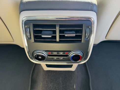 Used 2017 Lincoln Continental Reserve w/ Technology Package image 42