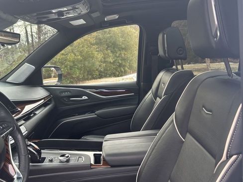 Used 2022 Cadillac Escalade Premium Luxury w/ Performance Package image 24