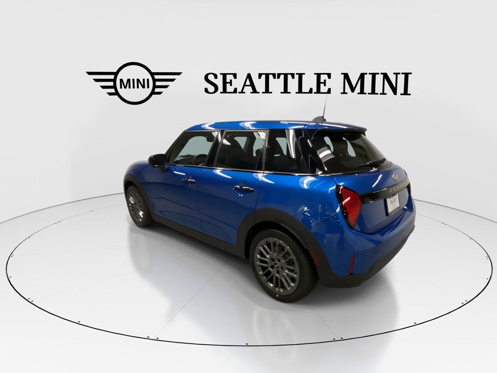 New 2026 MINI Cooper 4-Door Hardtop FWD image 8
