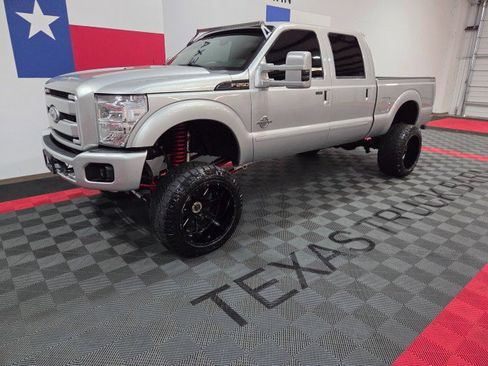 Used 2015 Ford F250 Lariat w/ Lariat Ultimate Package image 2