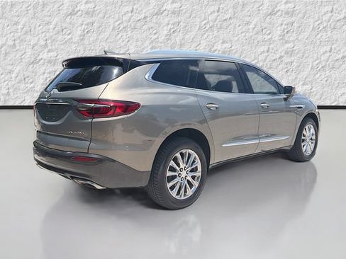 Used 2018 Buick Enclave Premium w/ Trailering Package FWD image 3