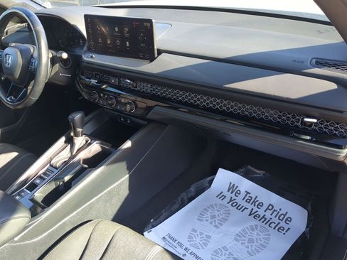 Used 2024 Honda Accord Sport image 32