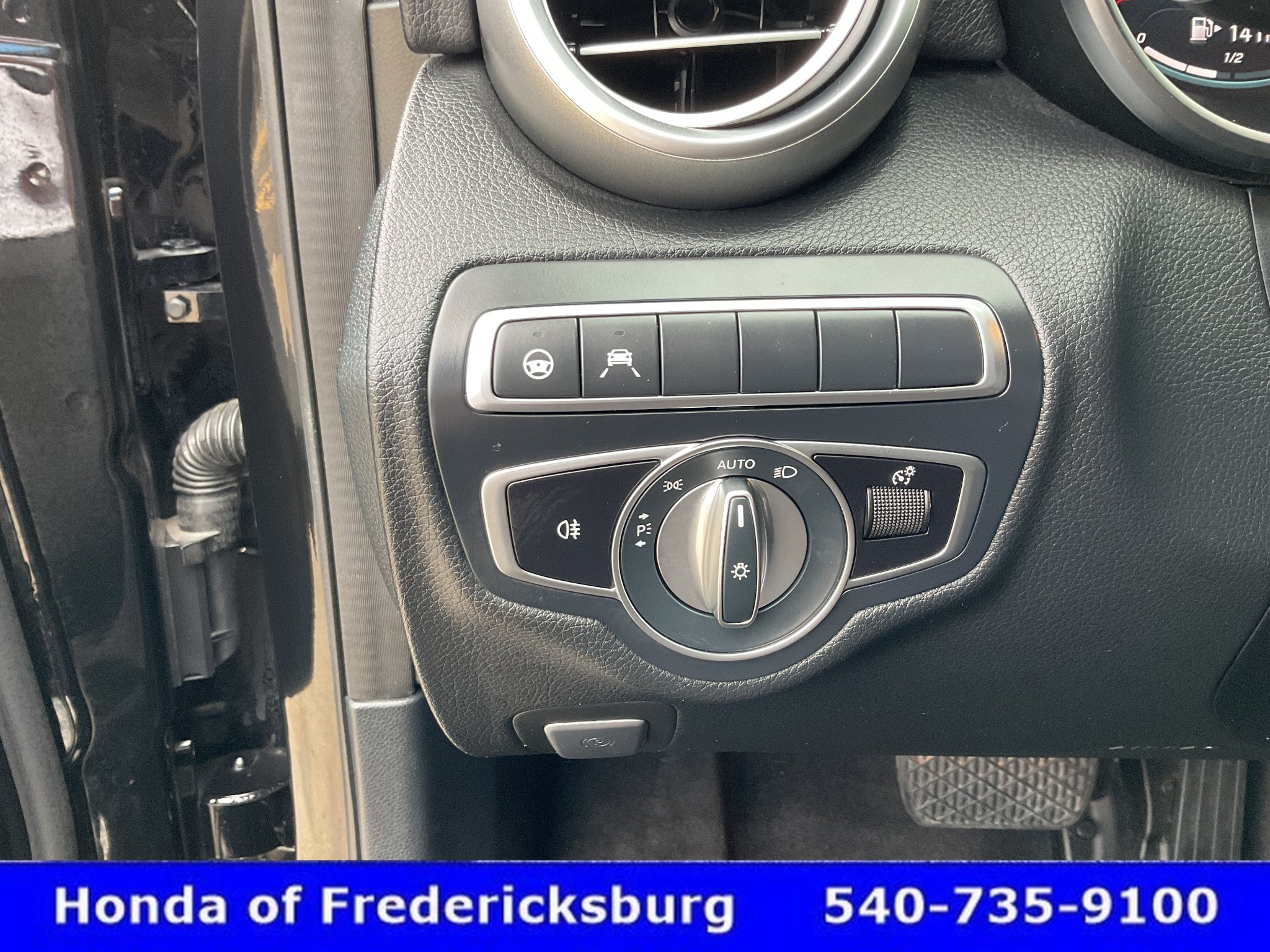 Used 2020 Mercedes-Benz C 300 4MATIC Sedan image 37