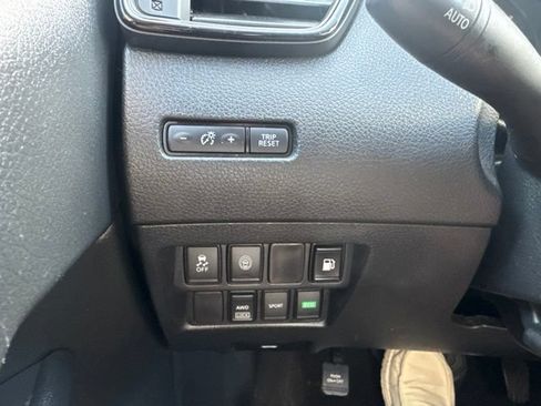 Used 2020 Nissan Rogue S w/ Special Edition Package AWD/4WD image 24