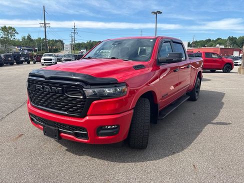 Used 2025 RAM 1500 Big Horn AWD/4WD image 4