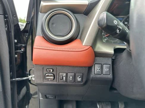 Used 2015 Toyota RAV4 Limited w/ Technology Package AWD/4WD image 14