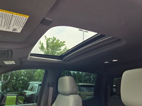 Used 2019 GMC Sierra 1500 SLT w/ SLT Premium Plus Package AWD/4WD image 33