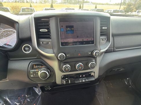 Used 2024 RAM 2500 Big Horn w/ Bed Utility Group image 31