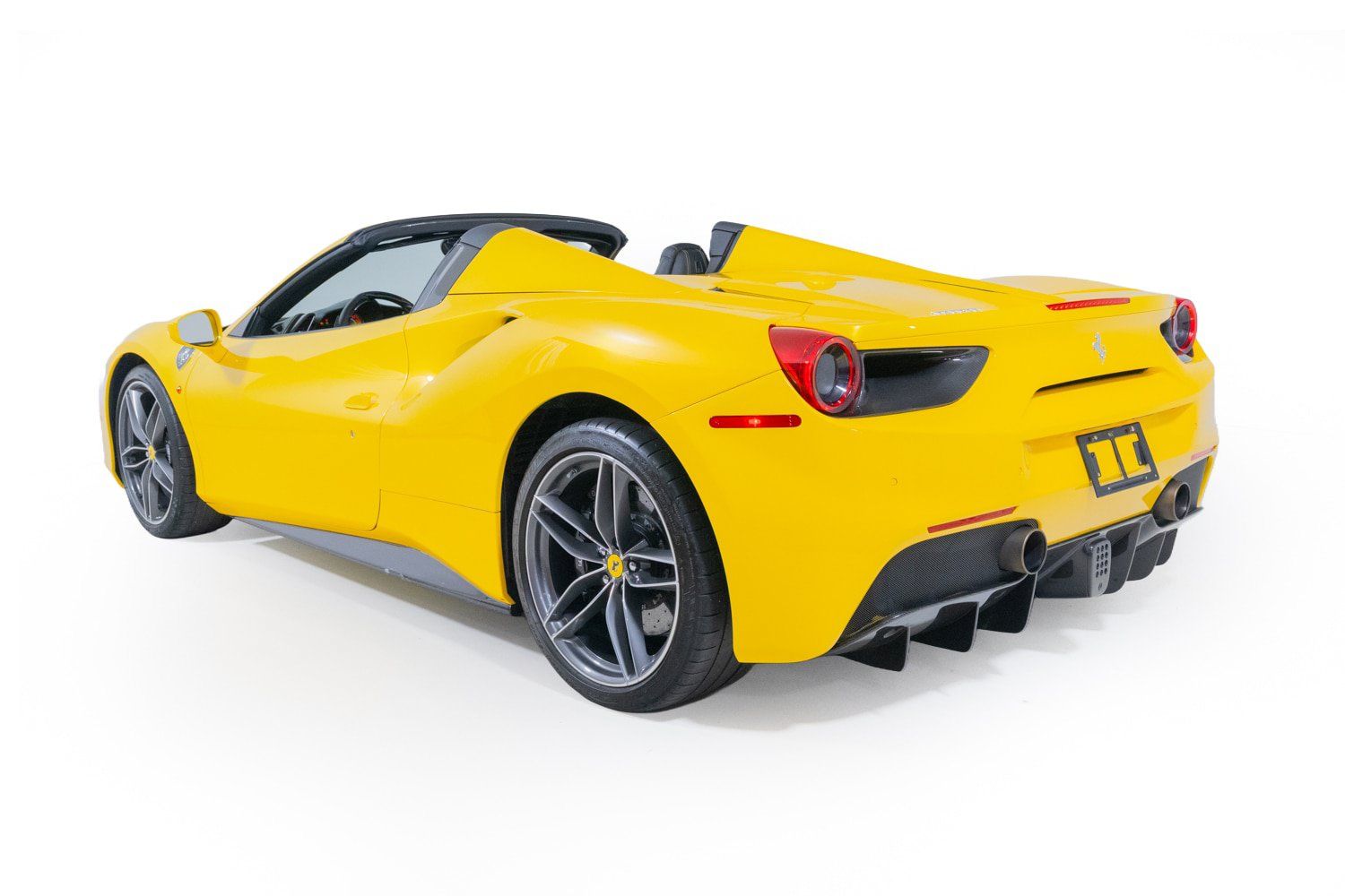 Used 2017 Ferrari 488 Spider RWD image 16