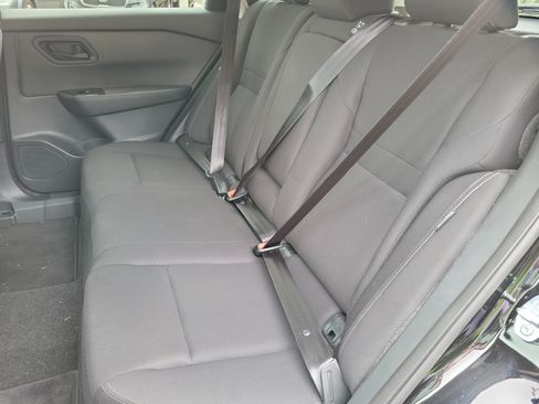 Used 2024 Nissan Rogue S FWD image 7