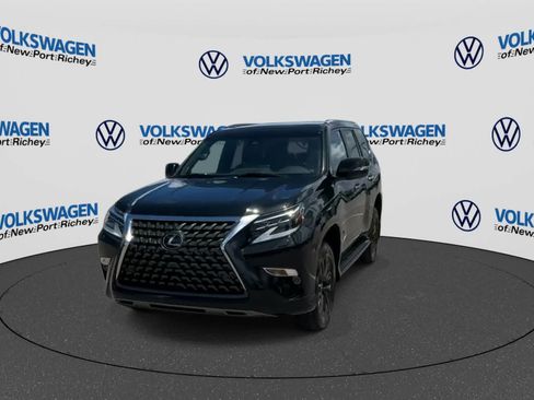 Used 2023 Lexus GX 460 Premium w/ Premium Package AWD/4WD image 3