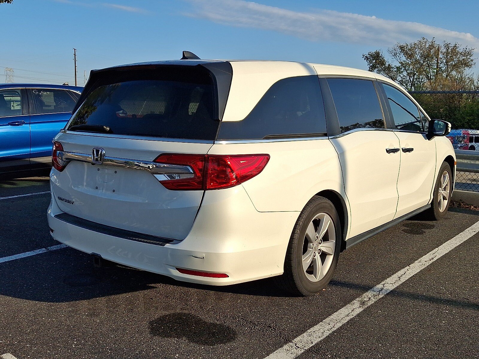 Used 2019 Honda Odyssey EX-L image 3