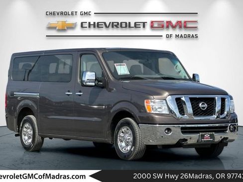Used 2019 Nissan NV 3500 SL RWD image 1