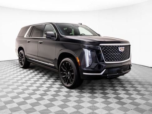 New 2026 Cadillac Escalade ESV Luxury w/ Touring Package image 8