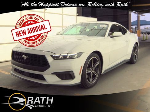 Used 2024 Ford Mustang Premium image 6