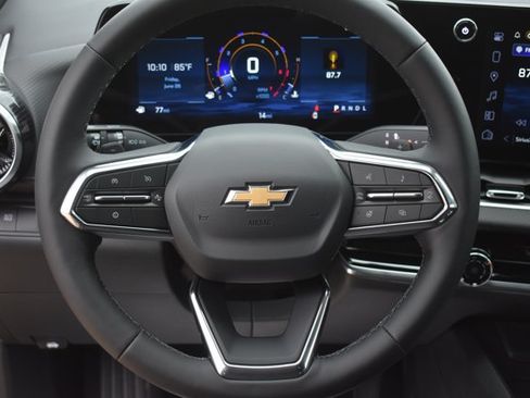 New 2026 Chevrolet Equinox LT w/ LPO, Floor Liner Package FWD image 20