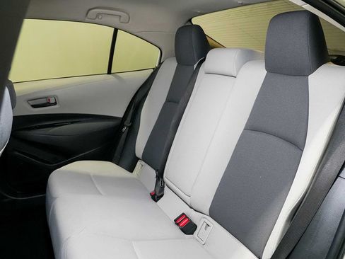 Used 2022 Toyota Corolla LE FWD image 15