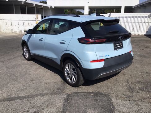 Used 2022 Chevrolet Bolt EUV LT FWD image 3