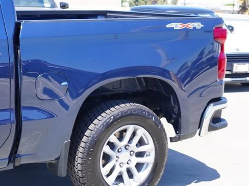 Used 2023 Chevrolet Silverado 1500 LT AWD/4WD image 10