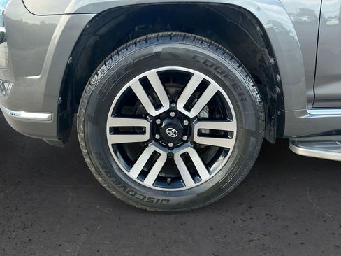 Used 2018 Toyota 4Runner Limited AWD/4WD image 13