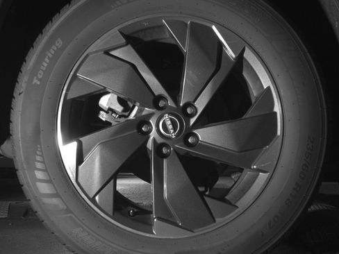 Used 2025 Nissan Rogue SV AWD/4WD image 15