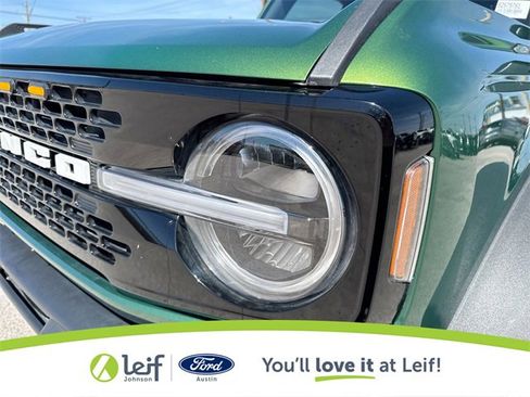 Used 2023 Ford Bronco Wildtrak image 37