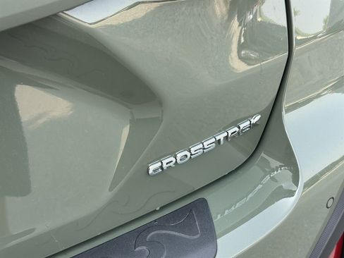 Used 2025 Subaru Crosstrek 2.5i Limited w/ Popular Package #3A AWD/4WD image 35