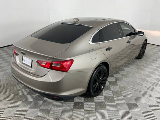 Used 2023 Chevrolet Malibu LT w/ Driver Confidence Package FWD image 10