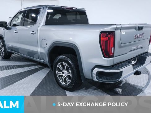 Used 2025 GMC Sierra 1500 SLT RWD image 3