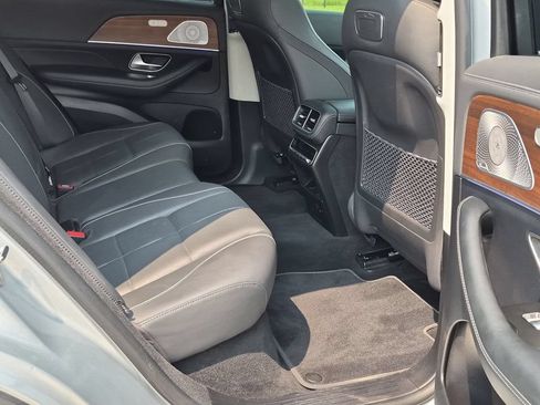 Used 2020 Mercedes-Benz GLE 450 4MATIC w/ MBUX Technology Package image 31
