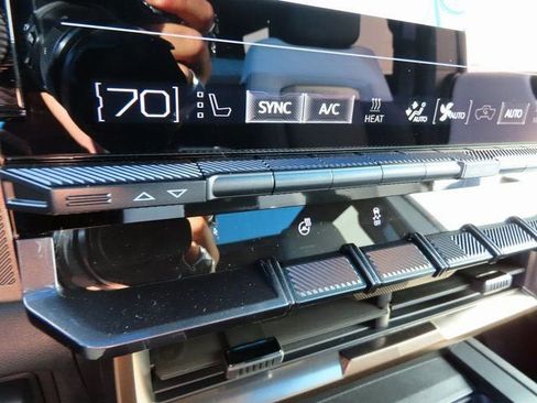 New 2025 GMC Hummer EV 3X w/ LPO, Sport Package AWD/4WD image 19