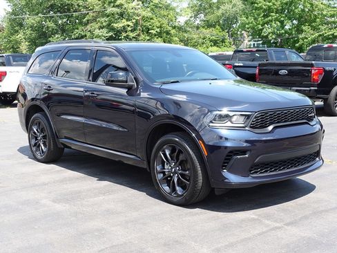 Used 2025 Dodge Durango GT w/ Blacktop Package AWD/4WD image 4