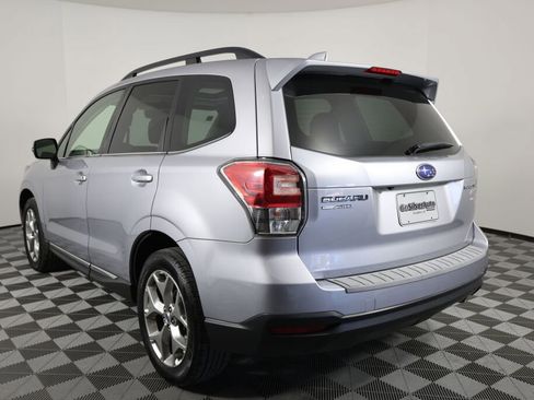 Used 2017 Subaru Forester 2.5i Touring image 4