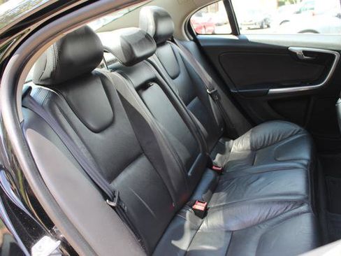 Used 2014 Volvo S60 T5 image 26