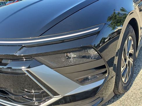 New 2026 Hyundai Sonata Blue FWD image 11