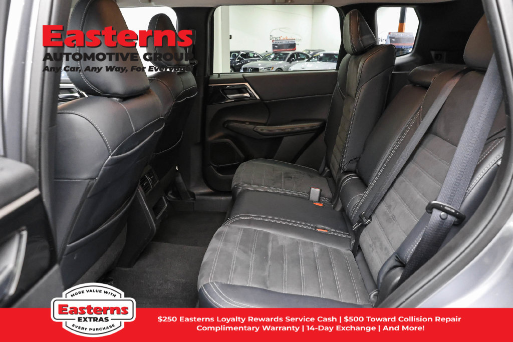 Used 2024 Mitsubishi Outlander SE AWD/4WD image 21