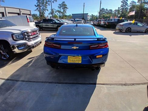 Used 2018 Chevrolet Camaro SS image 6