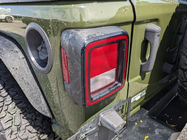 Used 2021 Jeep Wrangler Unlimited Sport AWD/4WD image 11