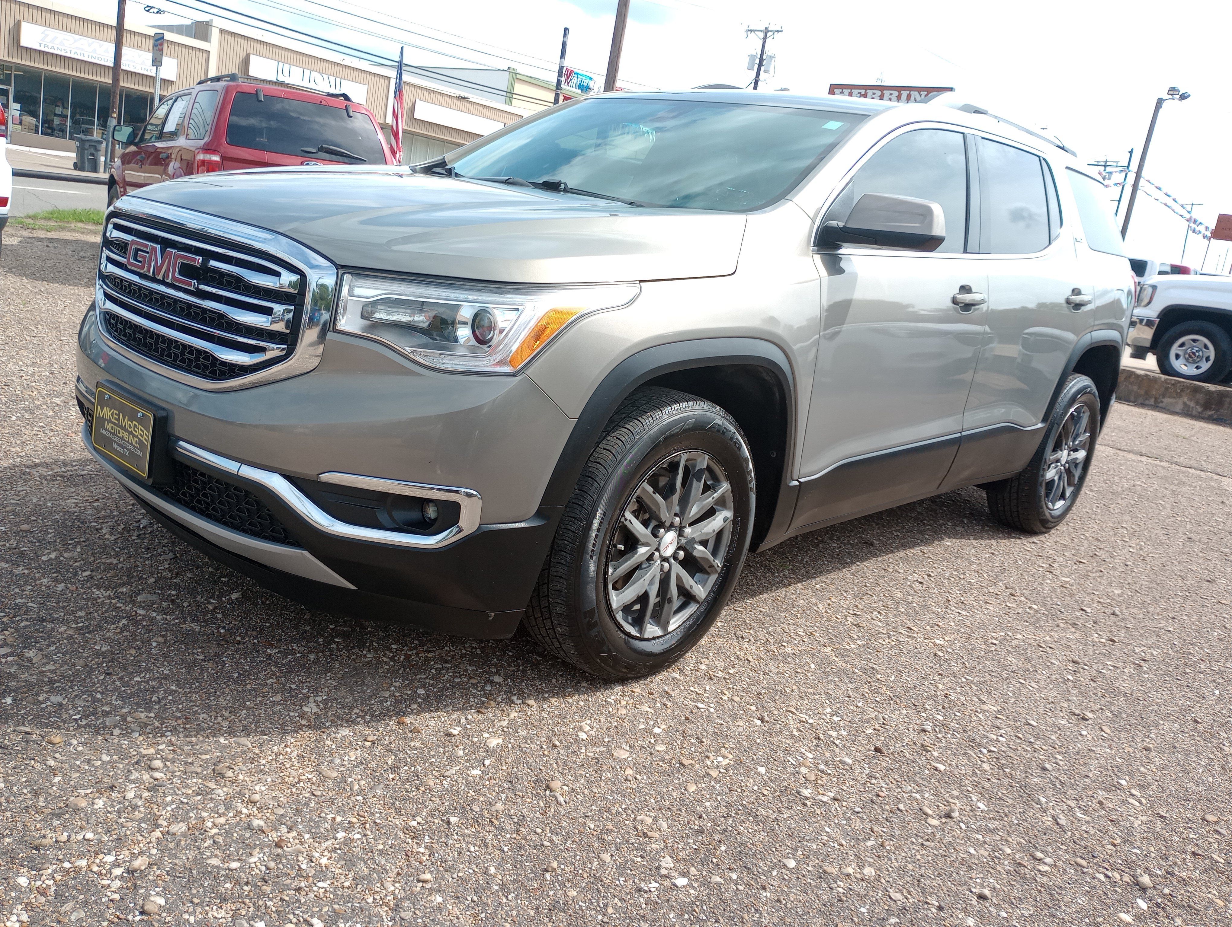 Used 2019 GMC Acadia SLT FWD image 3