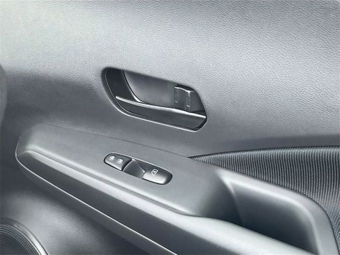 New 2025 Nissan Kicks Play S image 35